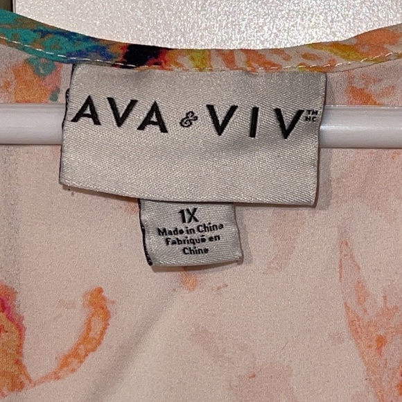 Ava & Viv abstract floral tunic top - Picture 3 of 7